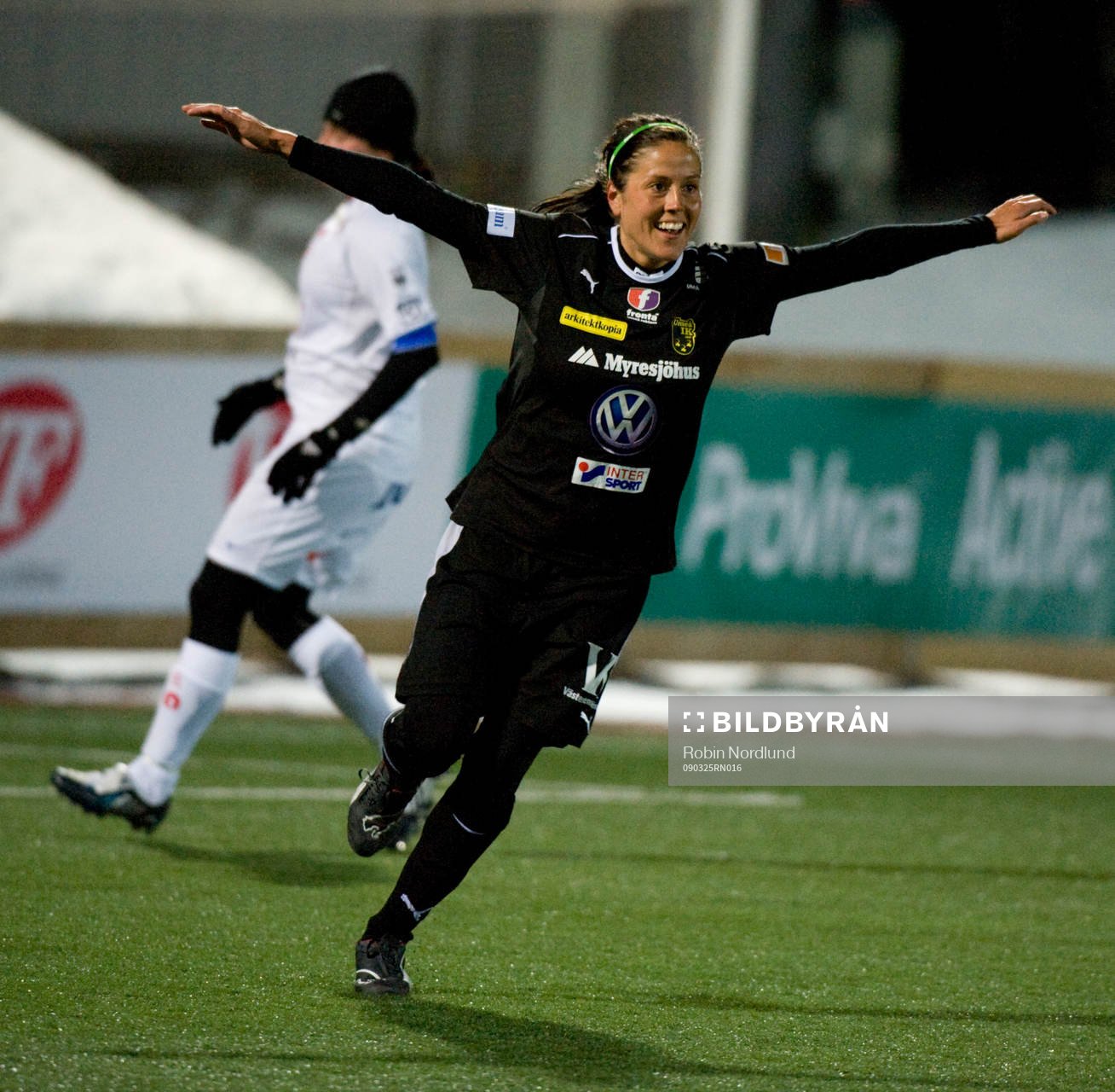  Madelaine Edlund, Umeå jubel efter 1-0