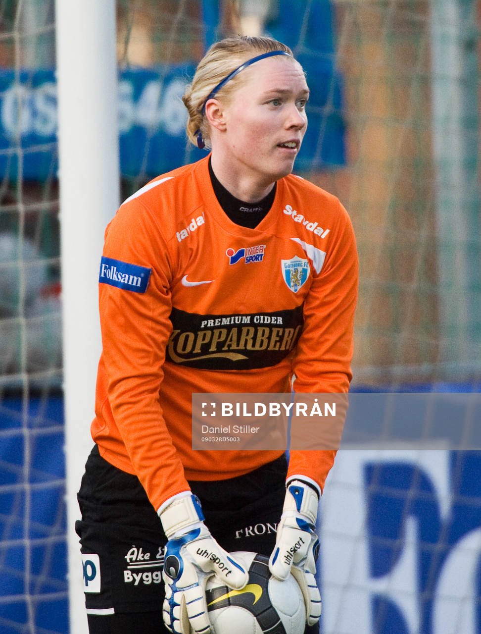 Hedvig Lindahl, målvakt