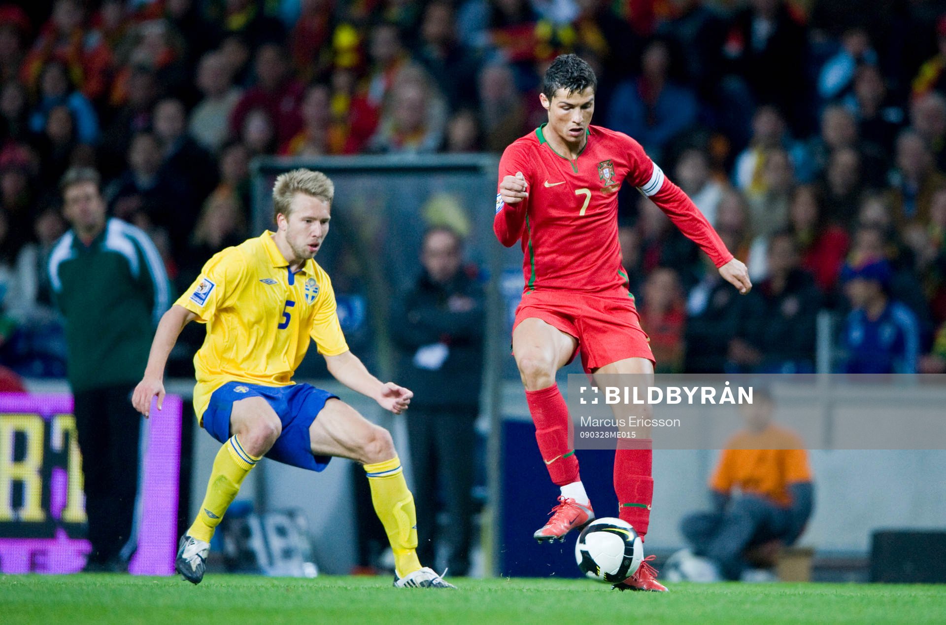 Adam Johansson, Sverige avaktande på Ronaldo, Portugal