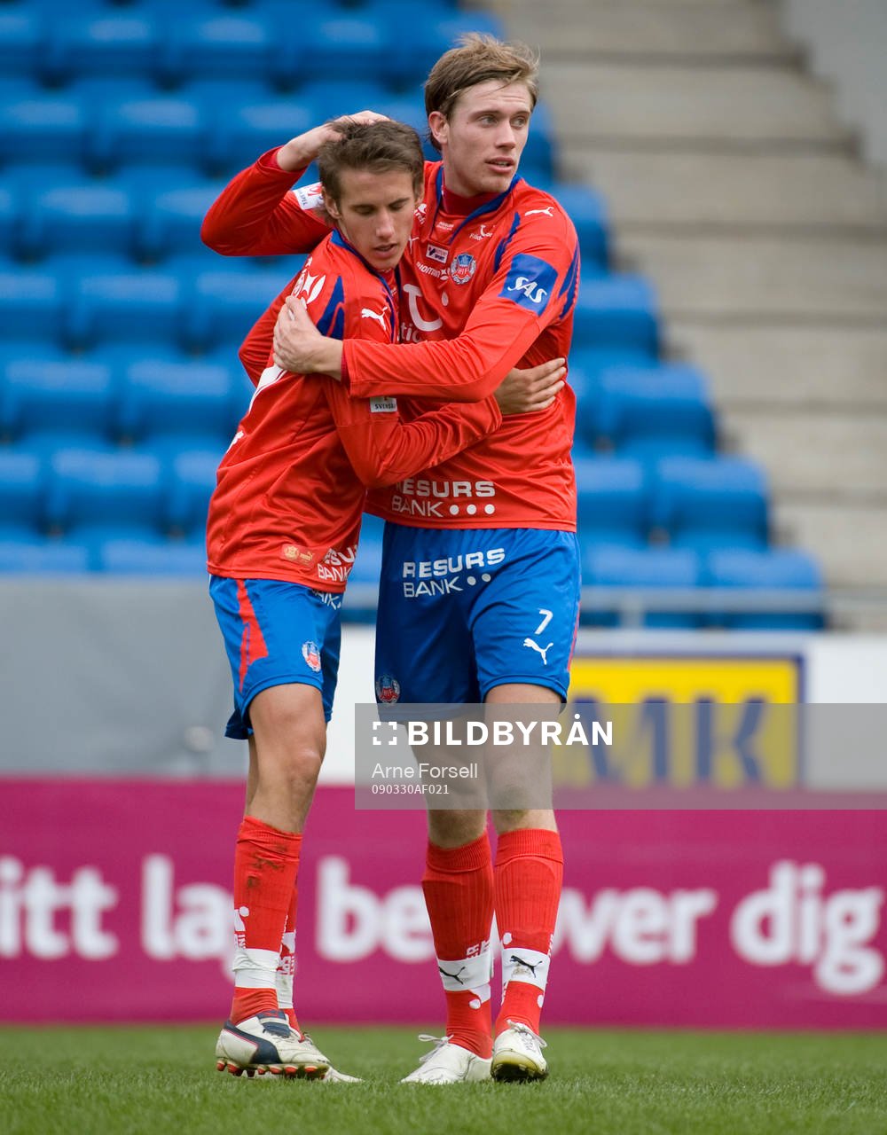 Christoffer Andersson tv och Tobias Holmqvist. Kram