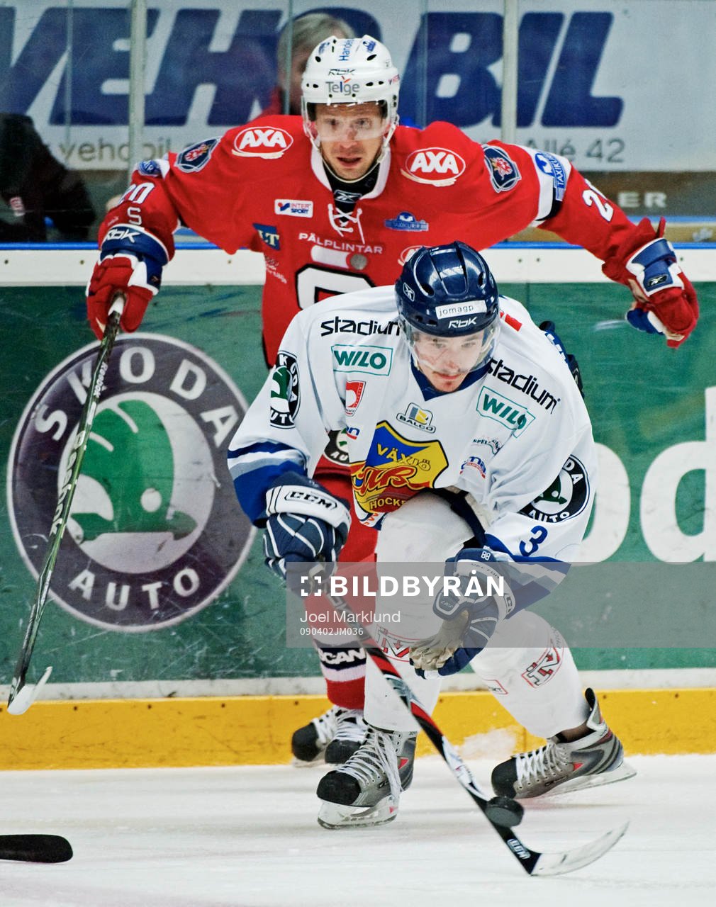 Björn Karlsson, Växjö, jagas av Petri Pakaslahti,