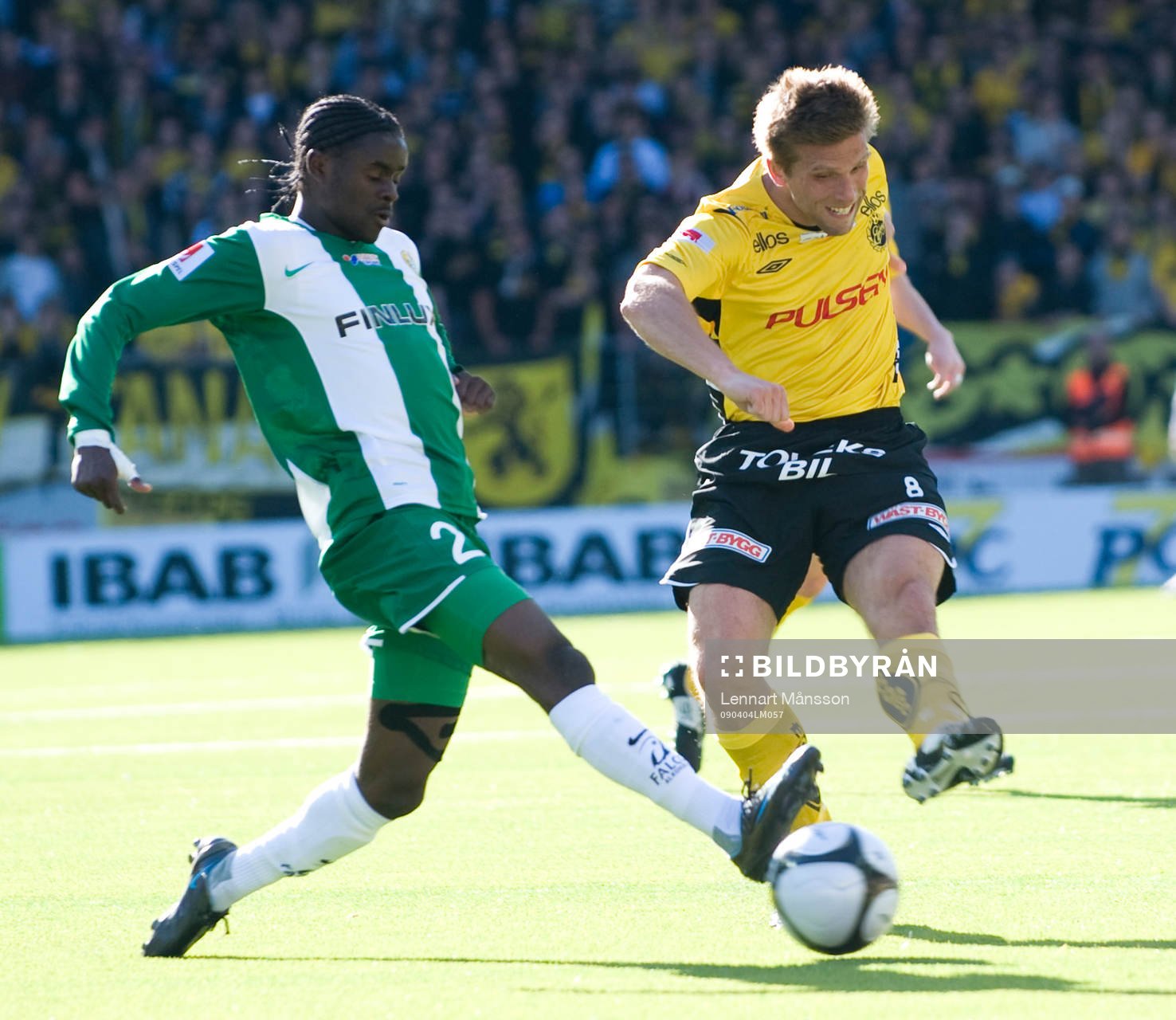  Anders Svensson skjuter, Maic Sema, kan ej hindra.