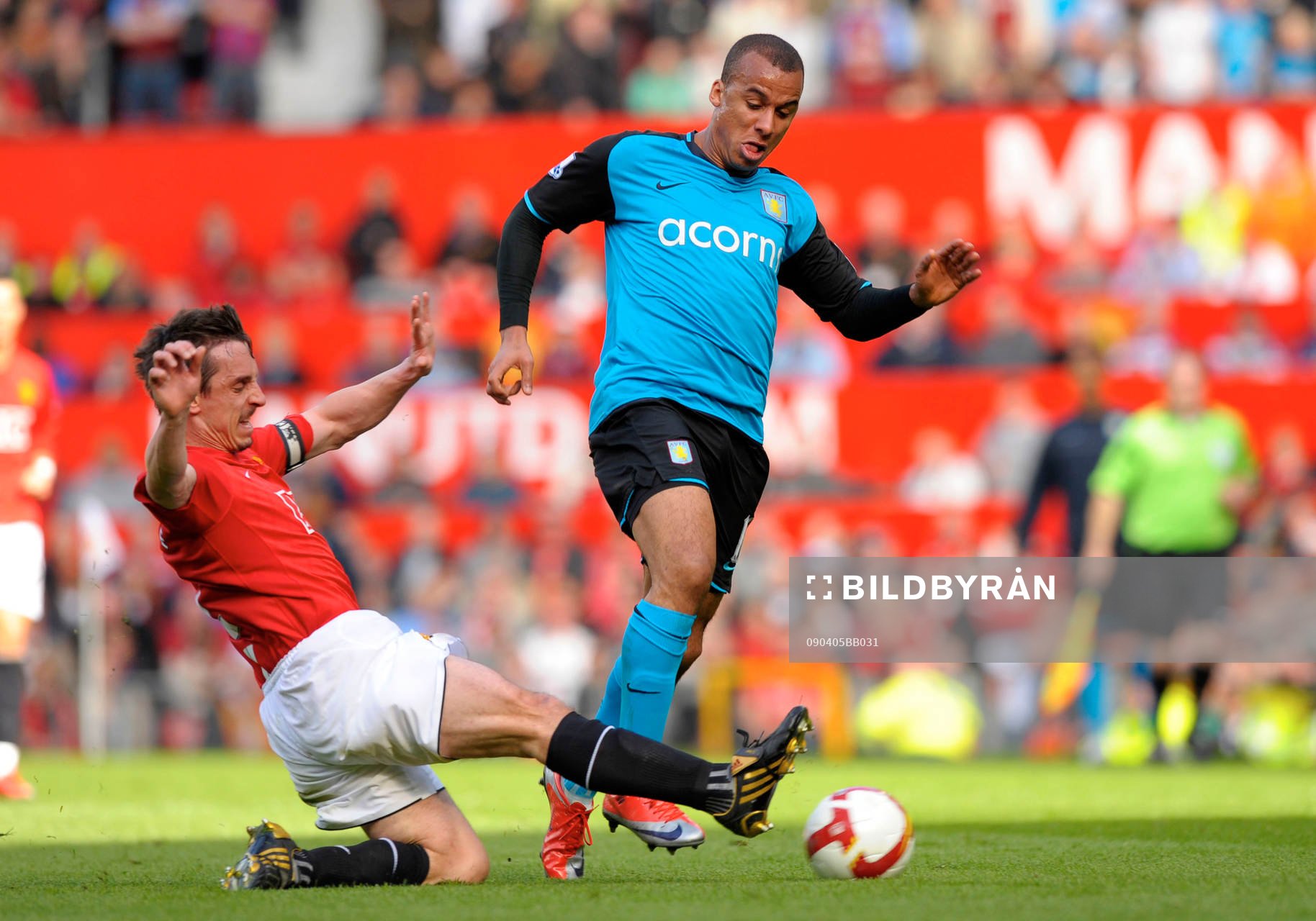  Gary Neville och Gabriel Agbonlahor.