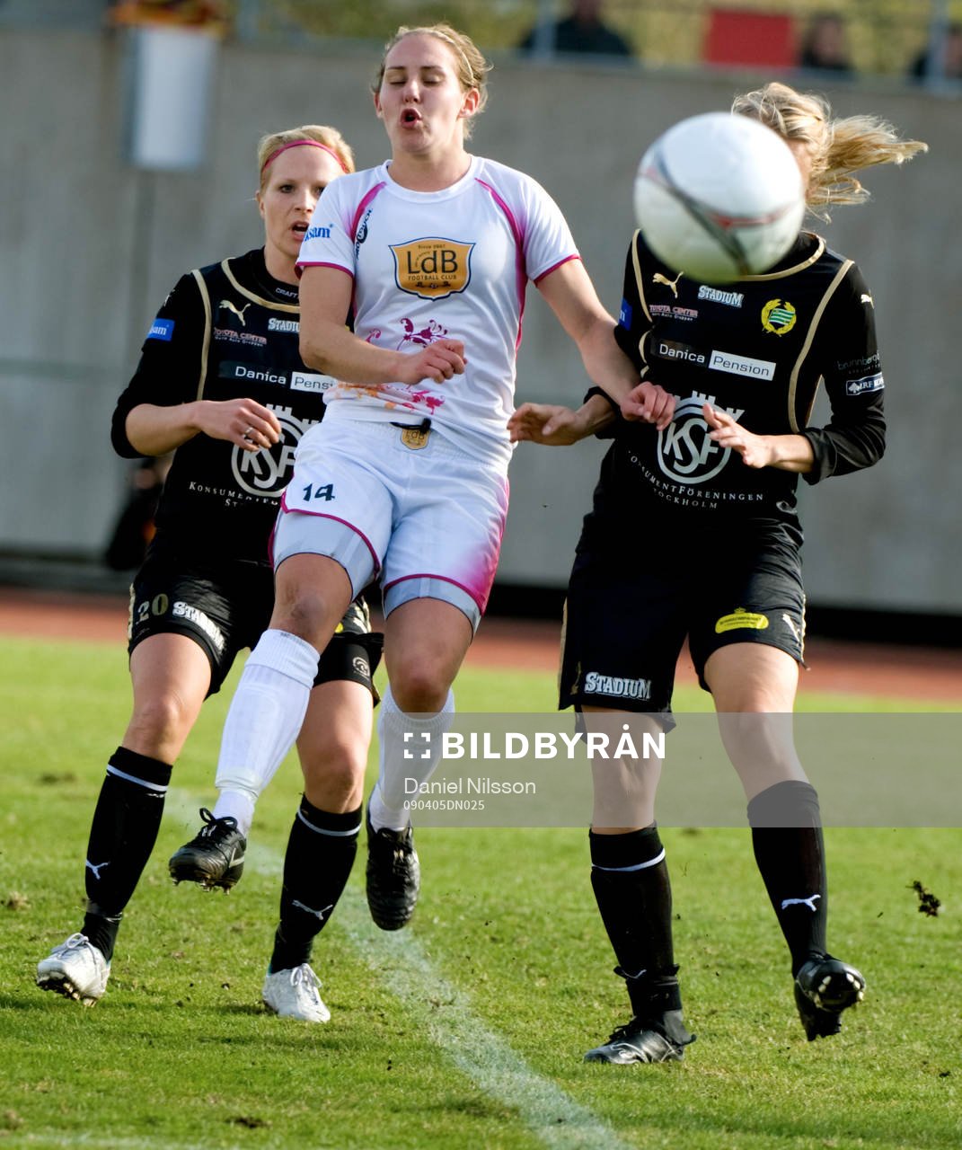  Manon Melis, Ldb och Annica Svensson och Malin Nilsson, Hammarby.