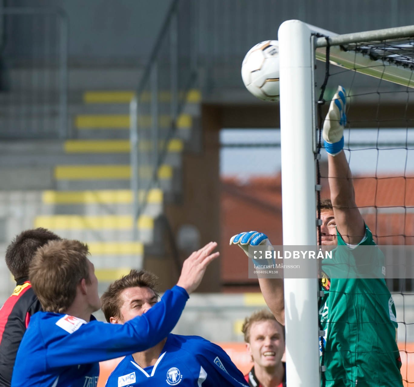 TFF-hörna i ribban, Kristoffer Nordfeldt ser ut att ha koll