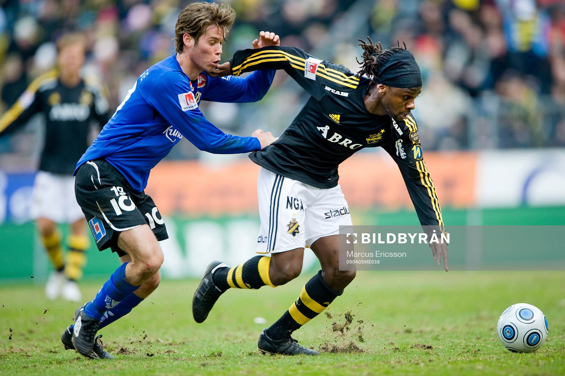 Emil Salomonsson, Halmstad och Martin Kayongo-Mutumba, AIK
