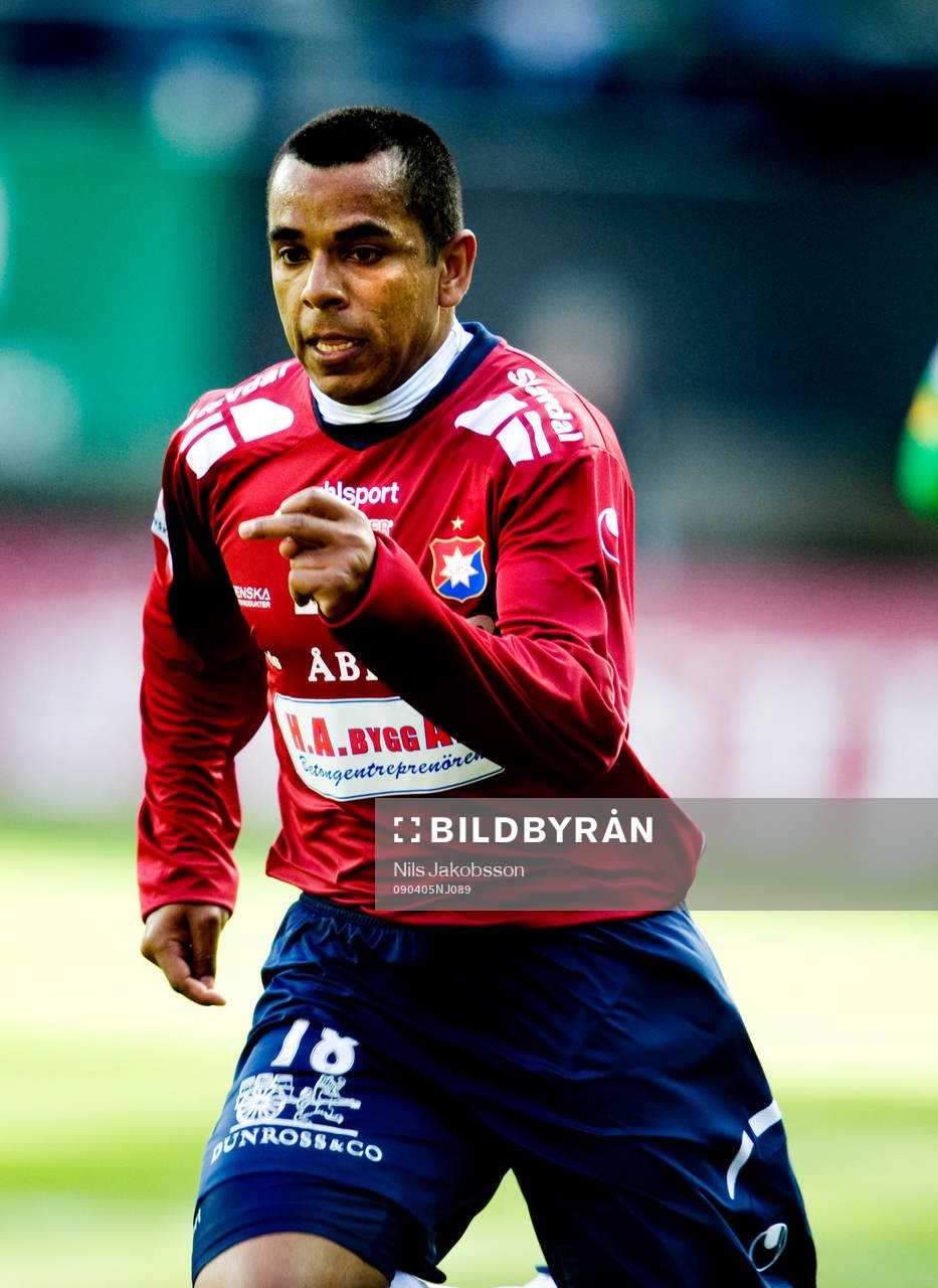 Alvaro Santos