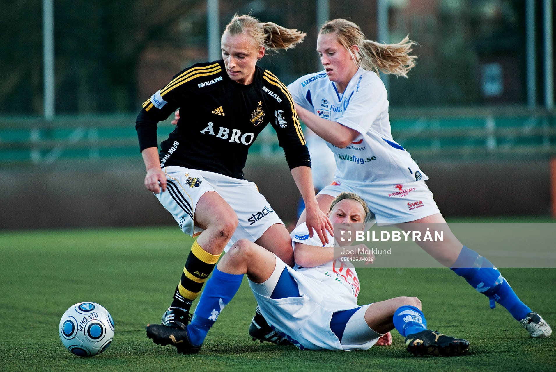Sofia Simonsson, AIK, lurar bort Amanda Lindeberg, Stattena