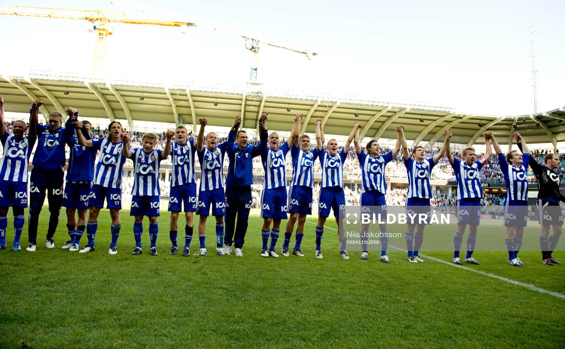 IFK Göteborg jubel, tackar publiken