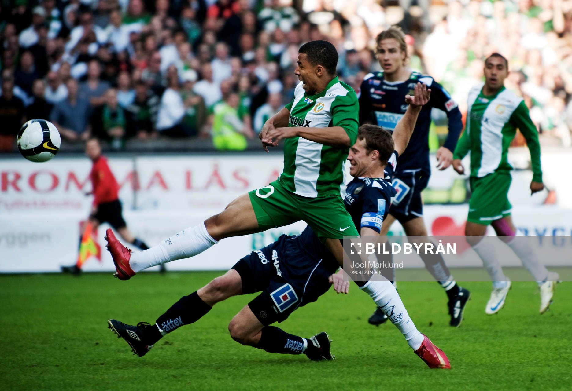 Charlie Davies, Hammarby, stöter in bollen mot mål