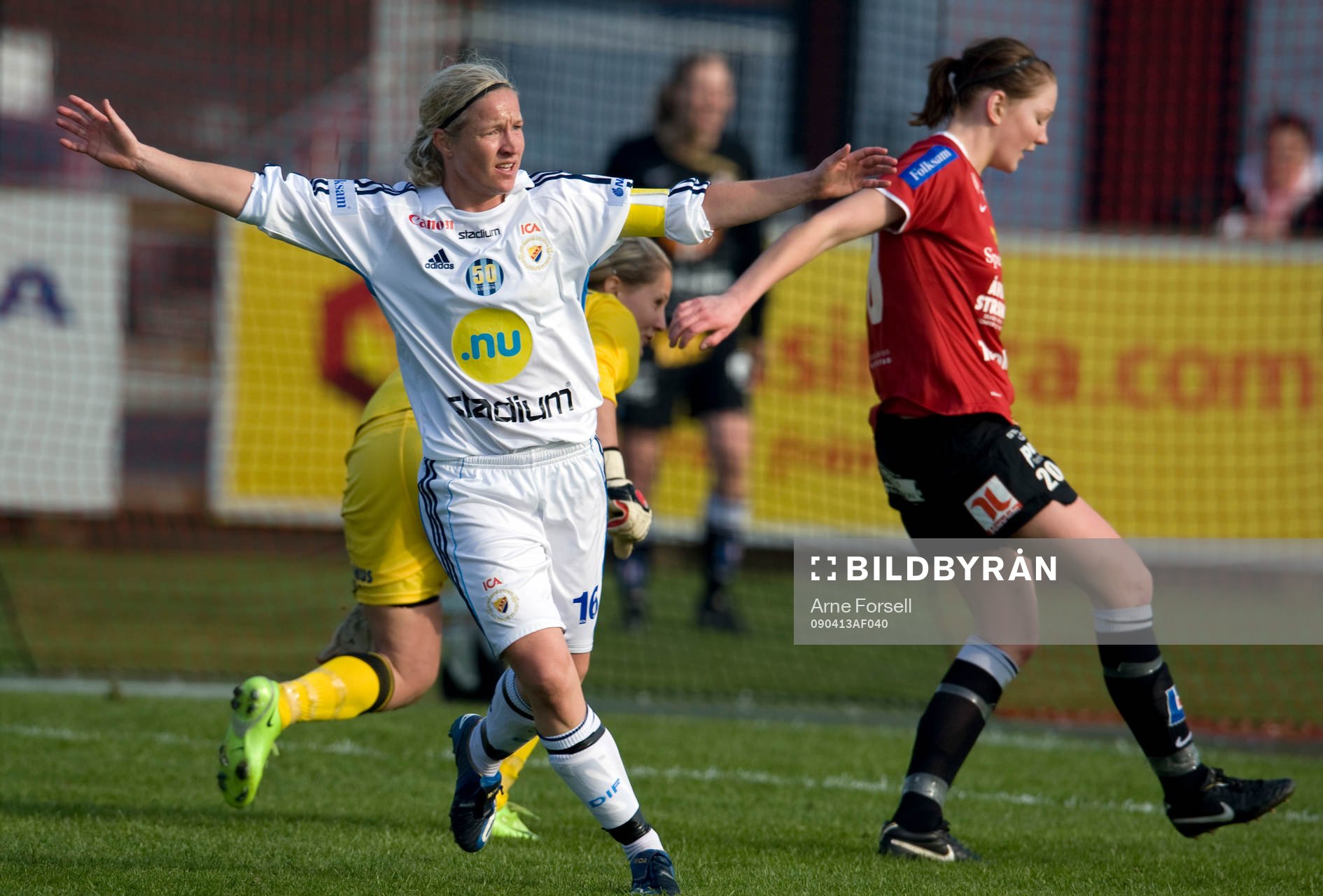  Victoria Svensson jubel efter att fastställt  Djurgårdens seger till 3 - 2