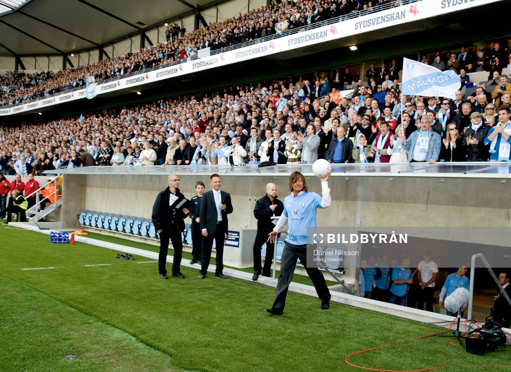 Gamla MFF- legendarer på invigningen. Stefan Schwarz