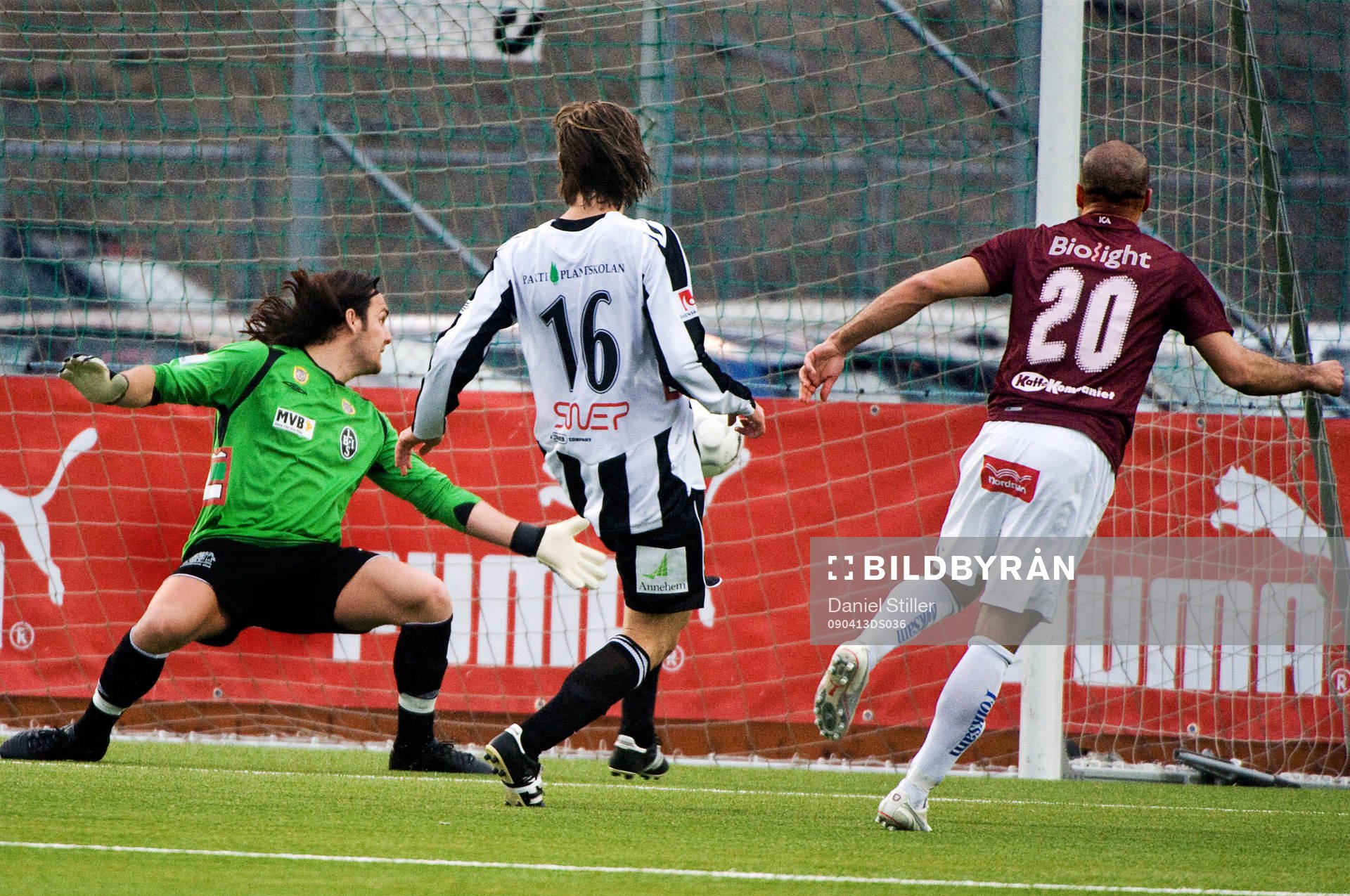 Arash Bayat, Qviding, gör 2-1. Ivo Pekalski, Peter