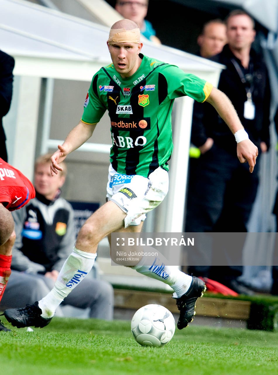 Mattias Lindström. Bandage