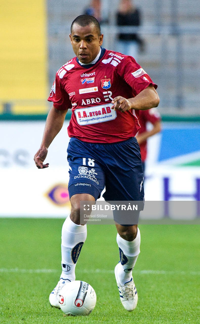 Alvaro Santos