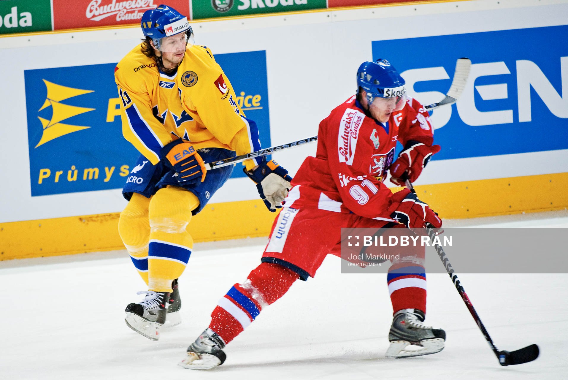 Rickard Wallin, Sverige, hänger inte med Marek Kvapil,