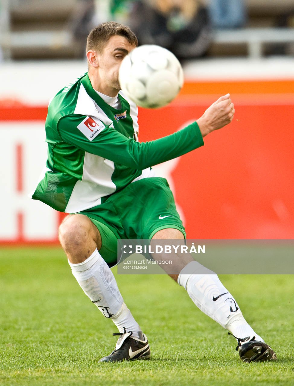 Igor Armas. Boll, genre