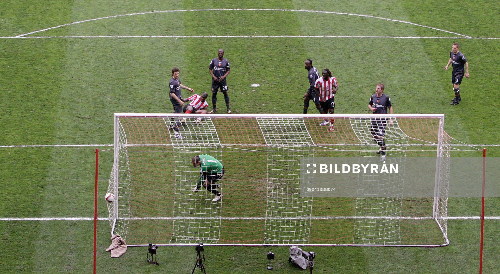  Djibril Cisse, Sunderland, gör mål.