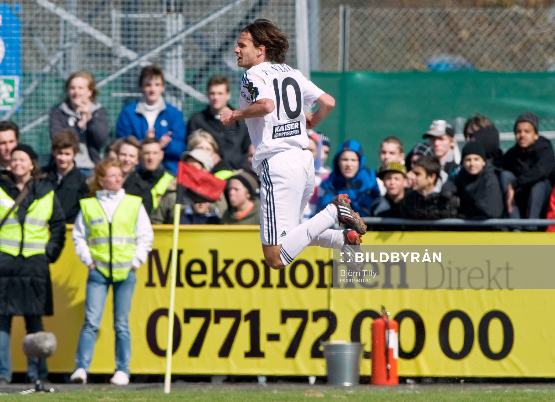  Iván Obolo, jubel efter 2-2.
