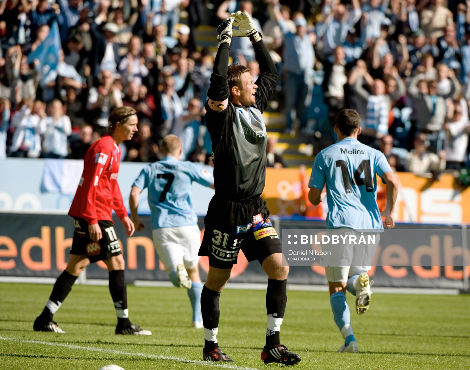 Daniel Larsson, Malmö har gjort 1-1. Viktor Norling,