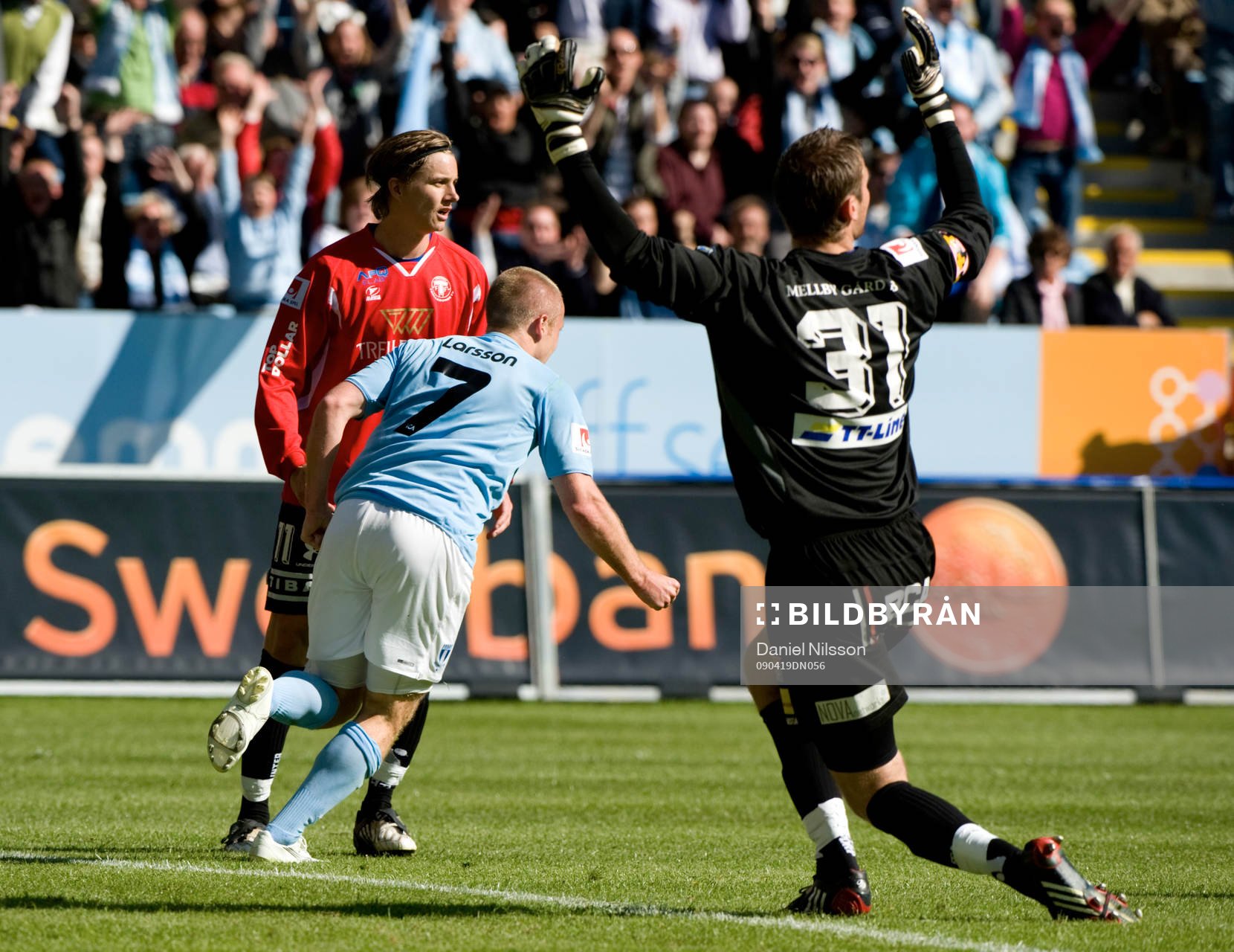 Daniel Larsson, Malmö har gjort 1-1. Viktor Norling,