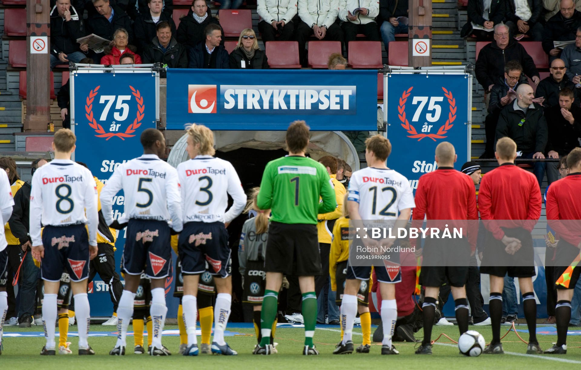 Spelarentré, utgångsmarch, lineup, Stryktipset 75 år.