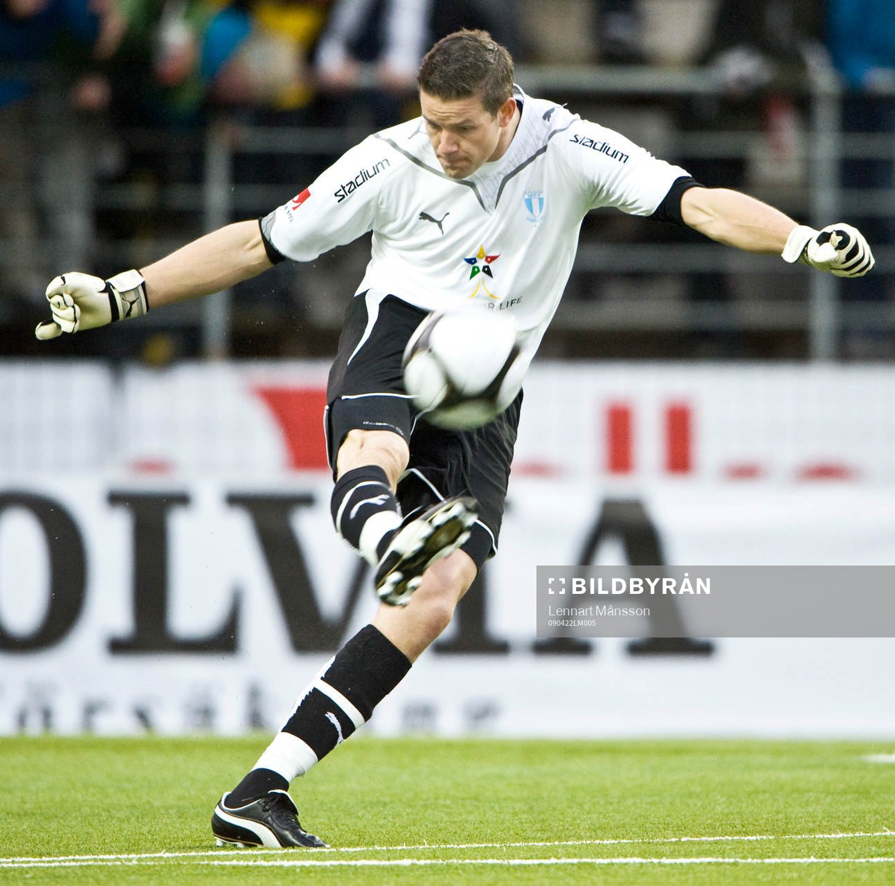Jonas Sandqvist, målvakt