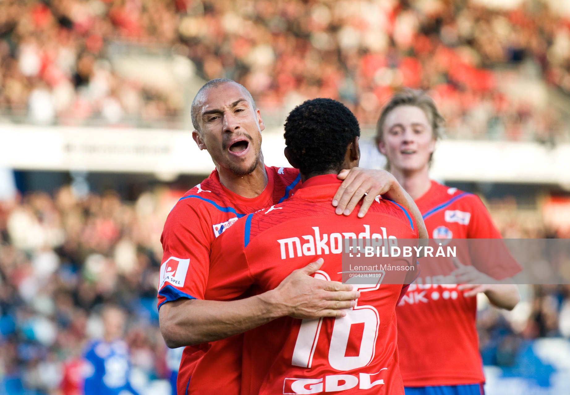 1-0, HIF jubel, Henrik Larsson, René Makondele och Rasmus