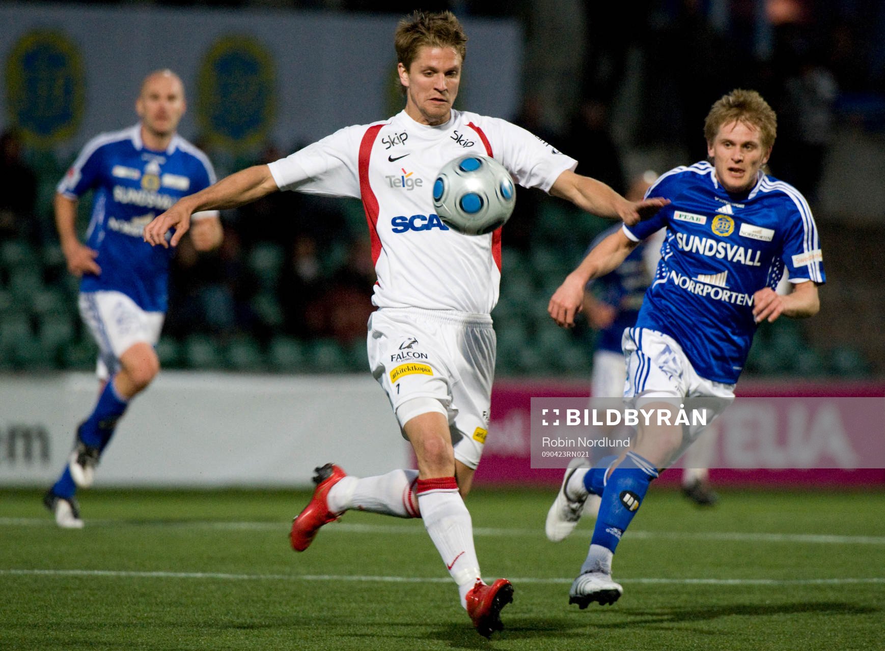 Martin Lorentzson, Assyriska mot Ari Skulason, Sundsvall