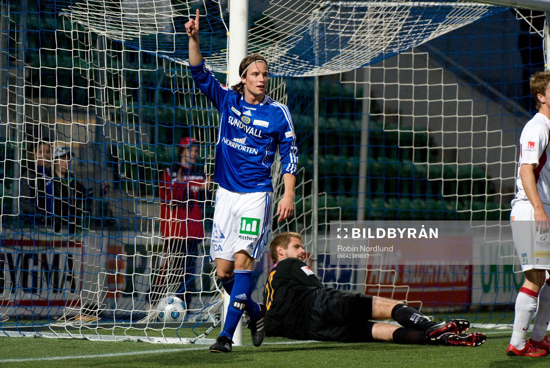 Linus Hallenius, Sundsvall jubel