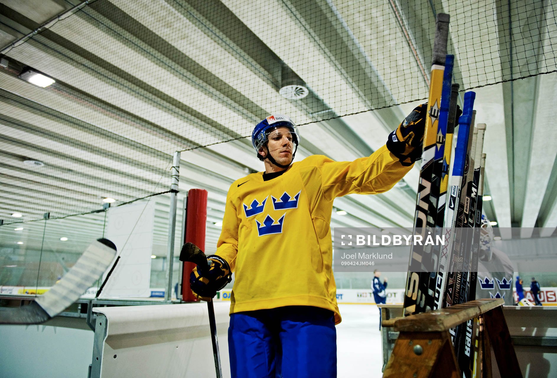 Joel Lundqvist lämnar träningen