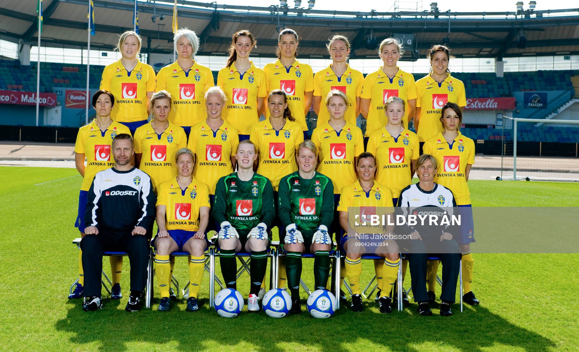 Bakre raden frv, Sara Larsson, Nilla Fischer, Lotta
