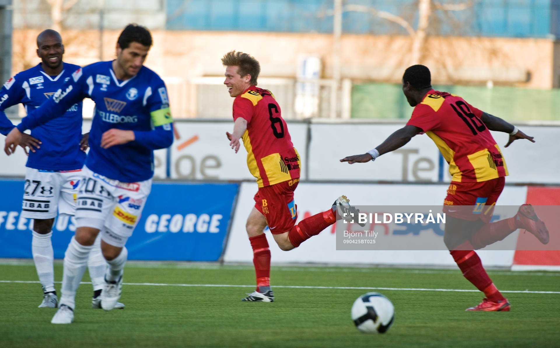  Joakim Hagernäs, Syrianska, jubel efter ett av sina tre mål.