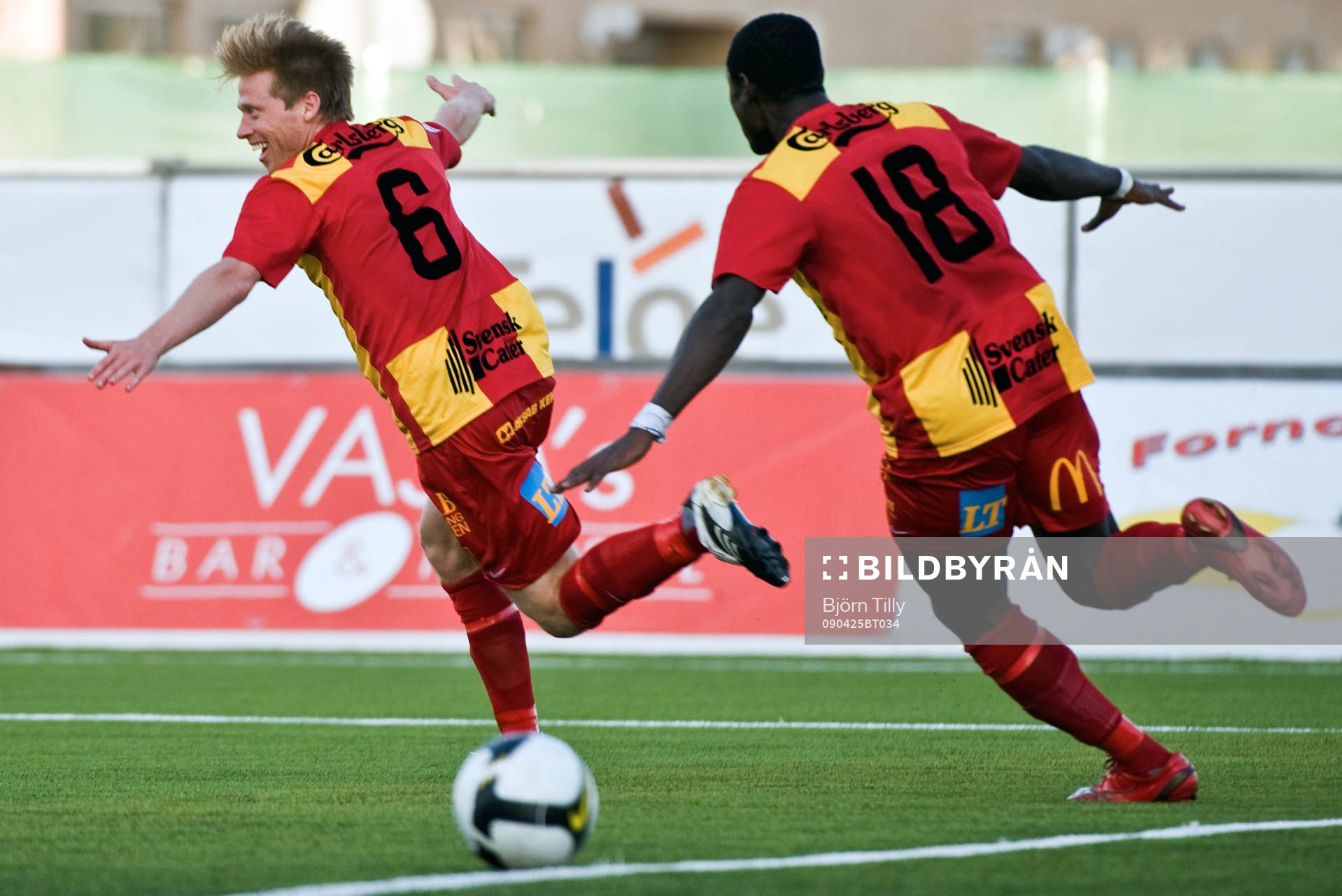  Joakim Hagernäs, Syrianska, jubel efter ett av sina tre mål.
