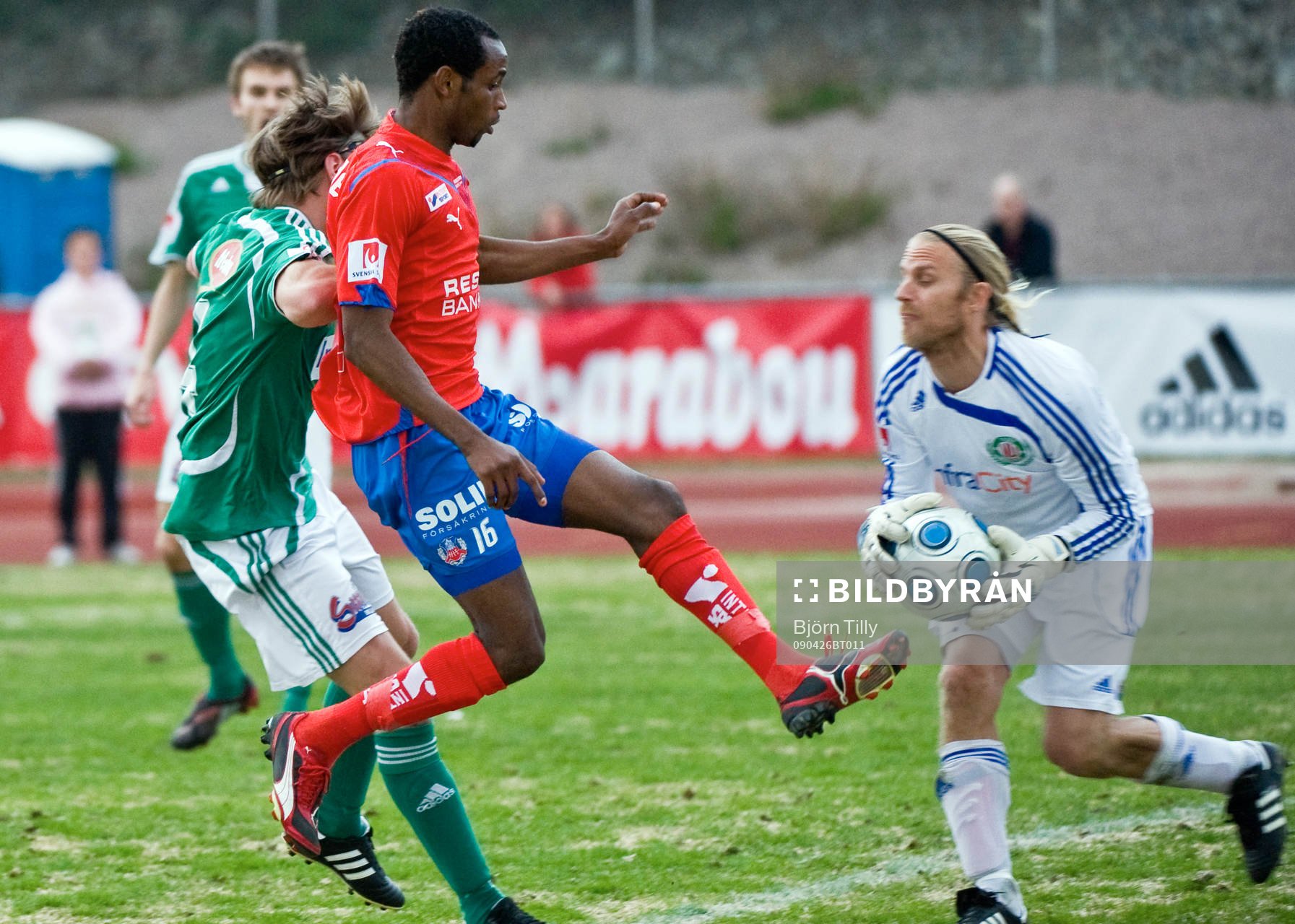 René Makondele, Helsingborg och Thomas Thudin, målvakt,
