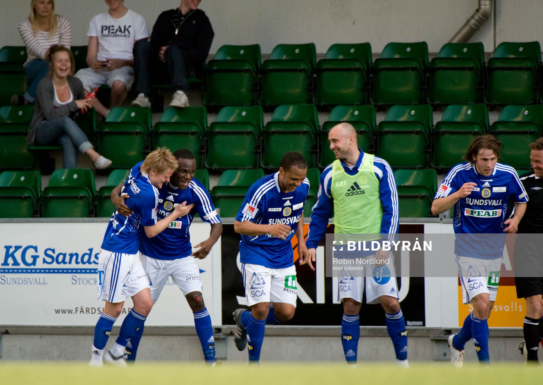 Robert Mambo Mumba, Sundsvall jubel