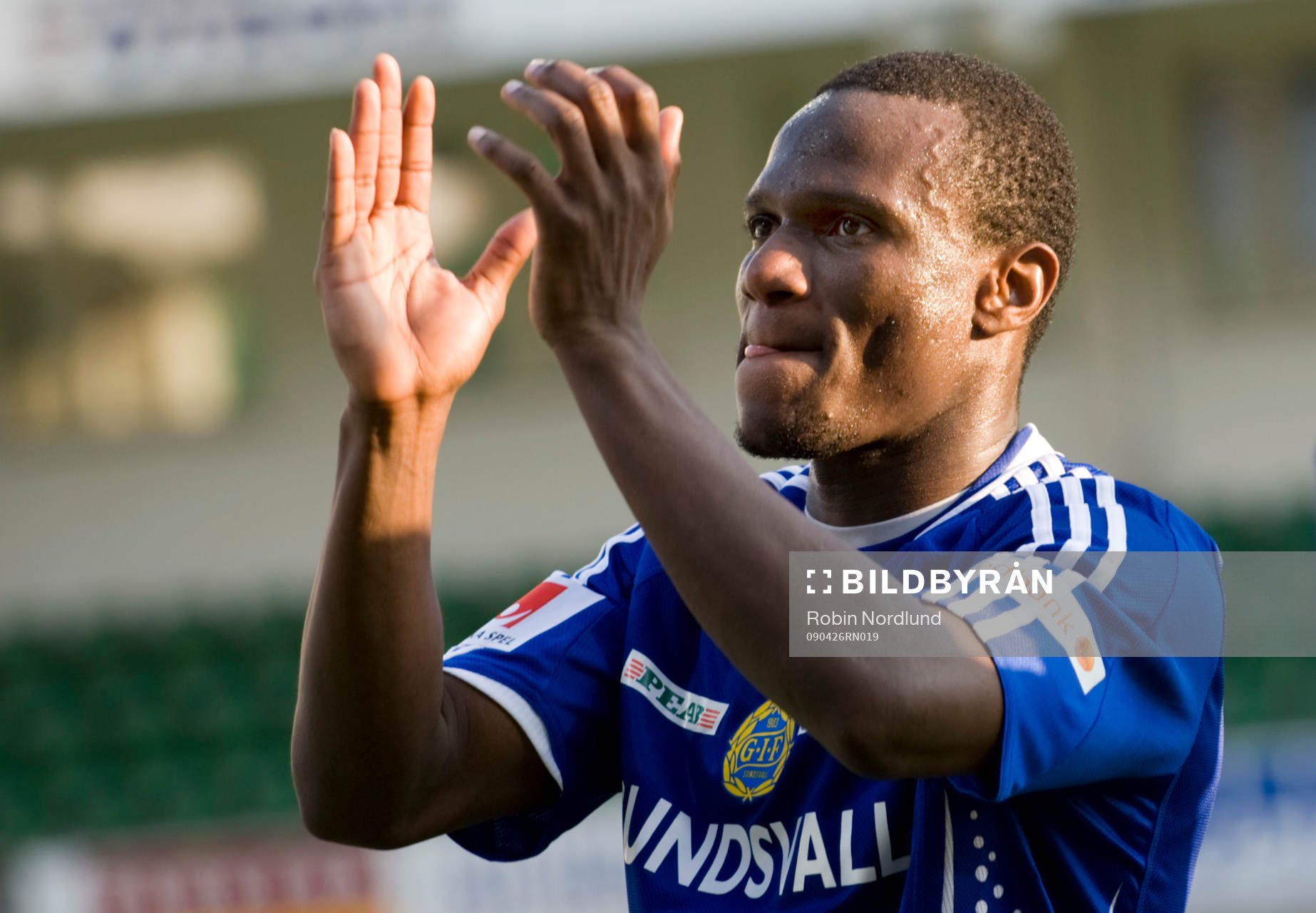 Robert Mambo Mumba, jubel