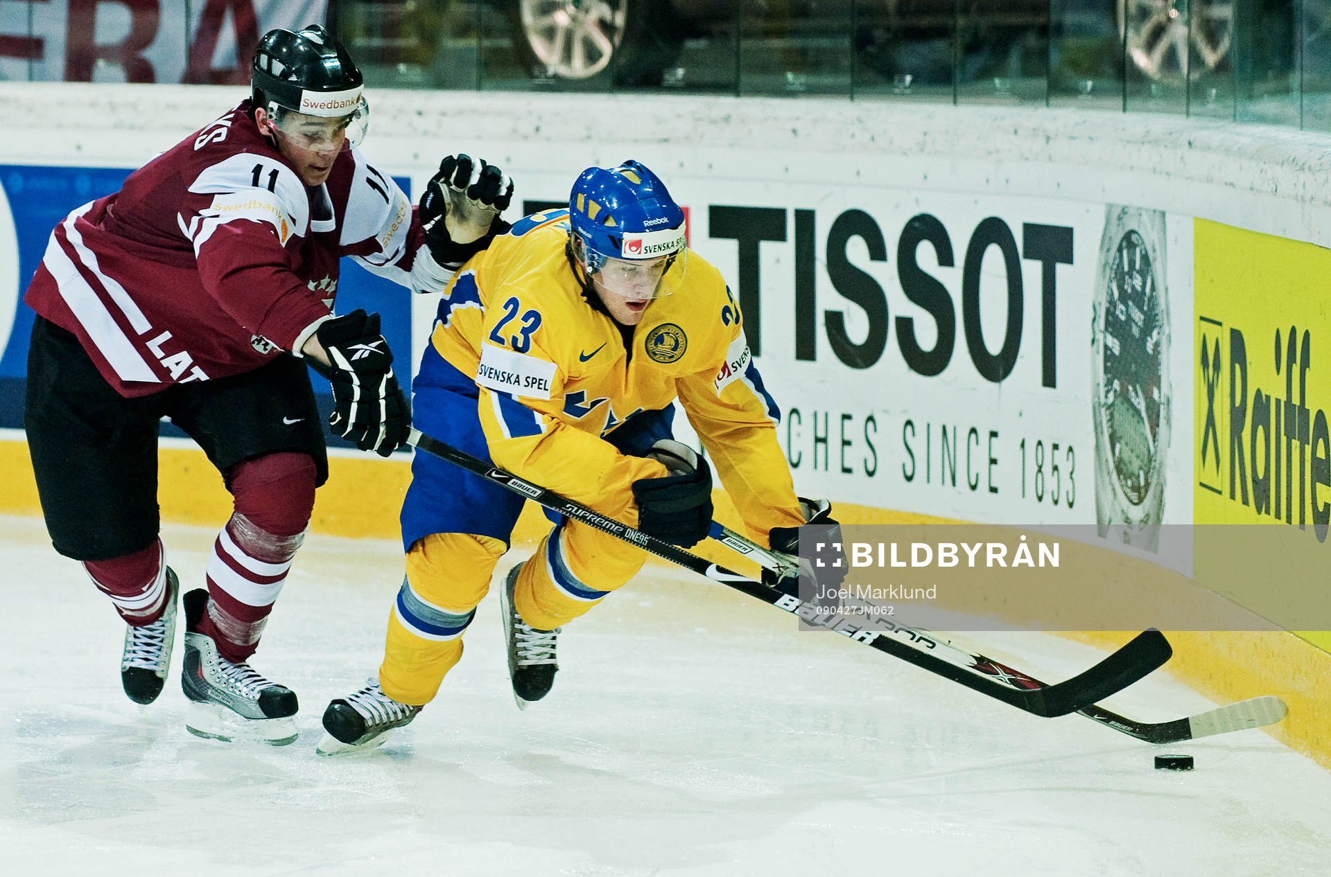 Kristaps Sotnieks, Lettland, utmanar Linus Omark, Sverige