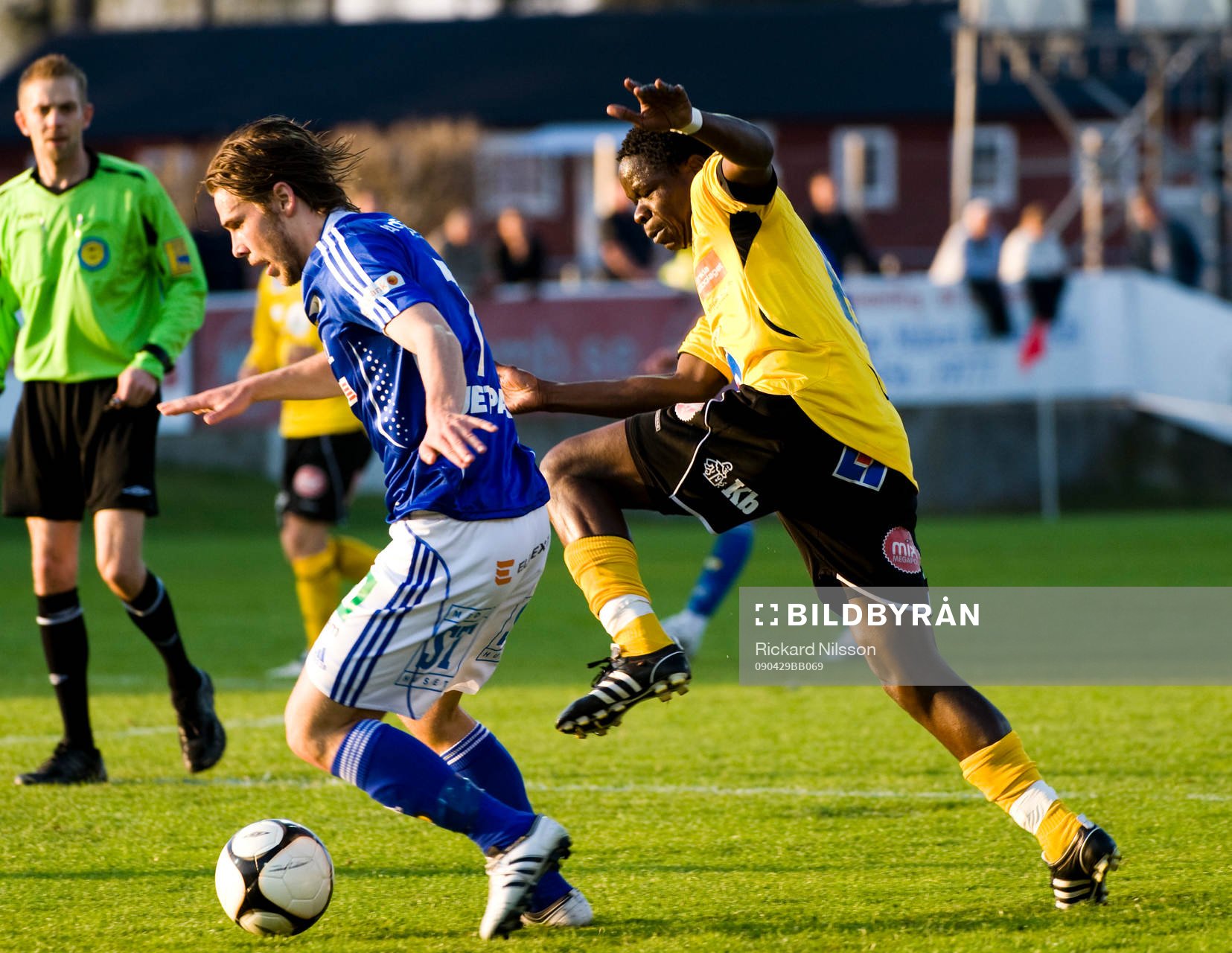 Daniel Slipper, Sundsvall och Patrick Osiako, Mjällby