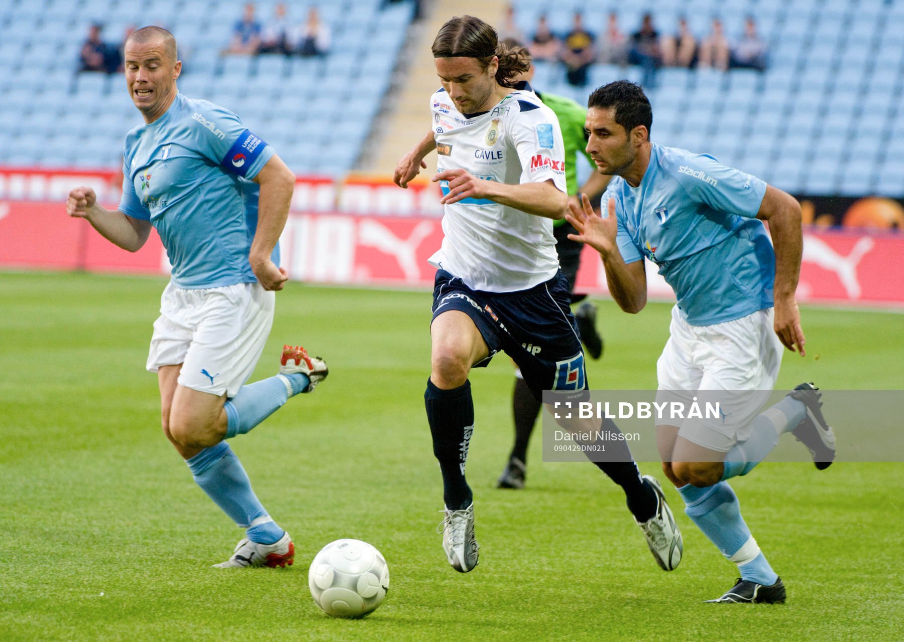 Daniel Andersson och David Durmaz, Malmö jagar Jonatan