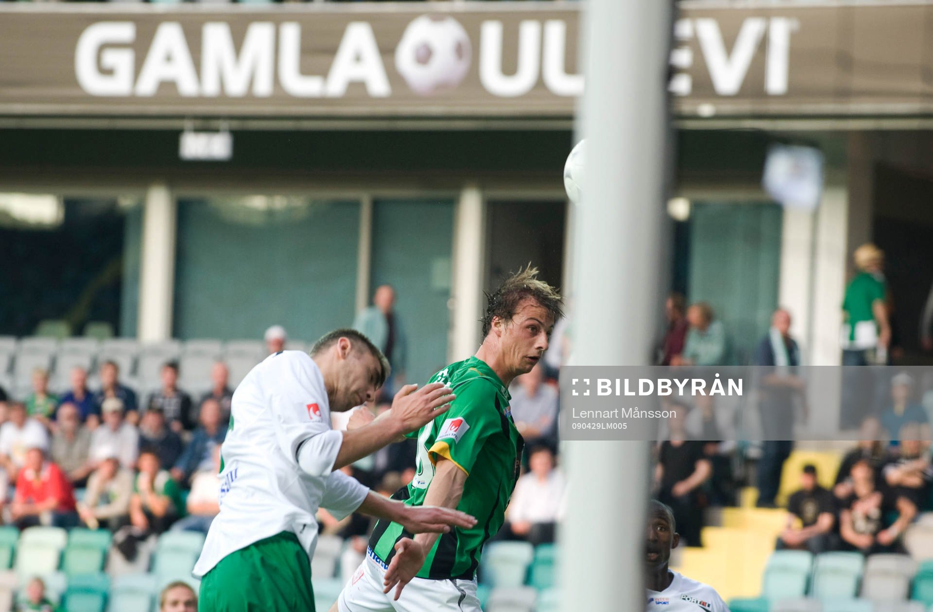 1-1,  Pär Eriksson nickar in kvitteringen