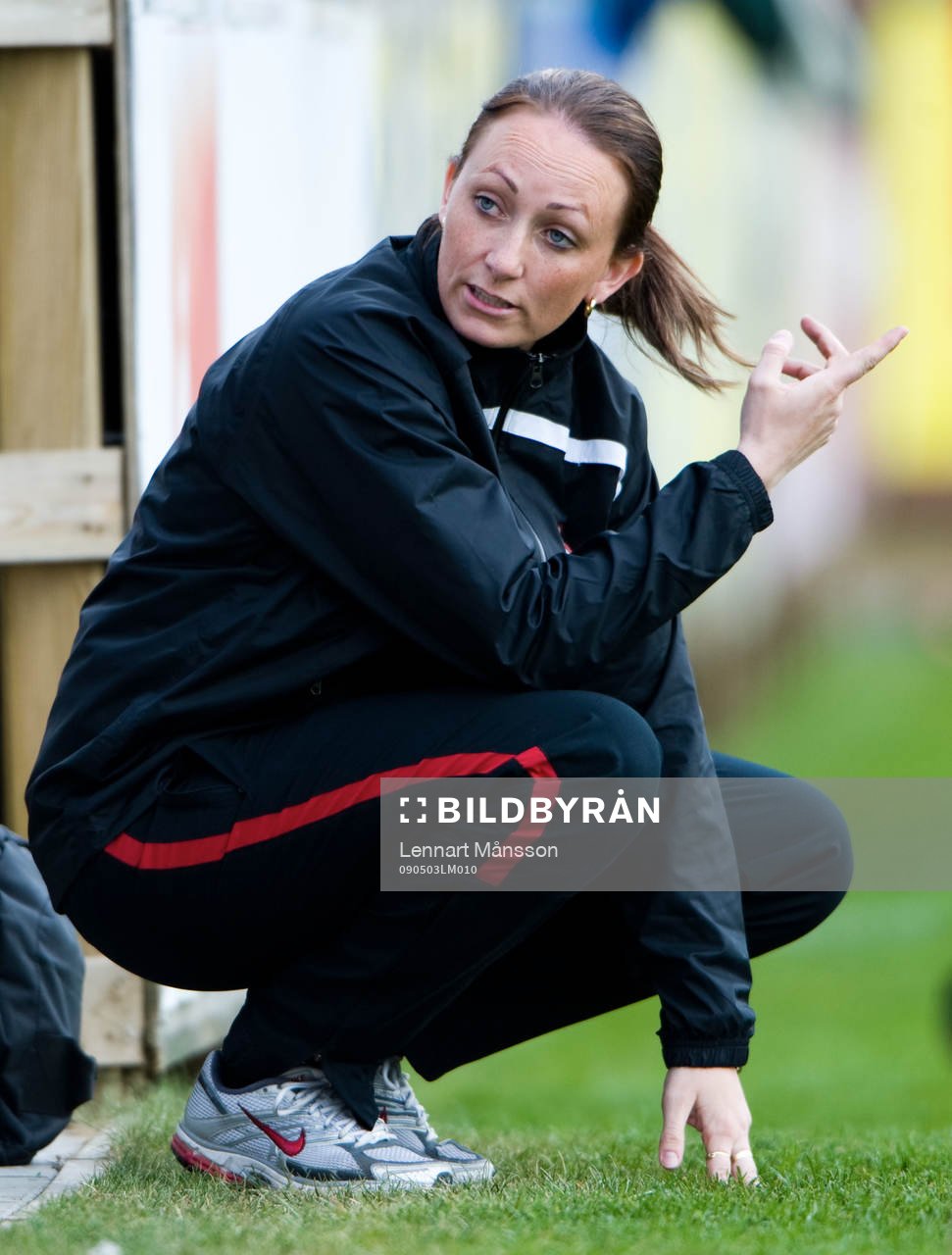 Elisabet Gunnarsdottir, tränare
