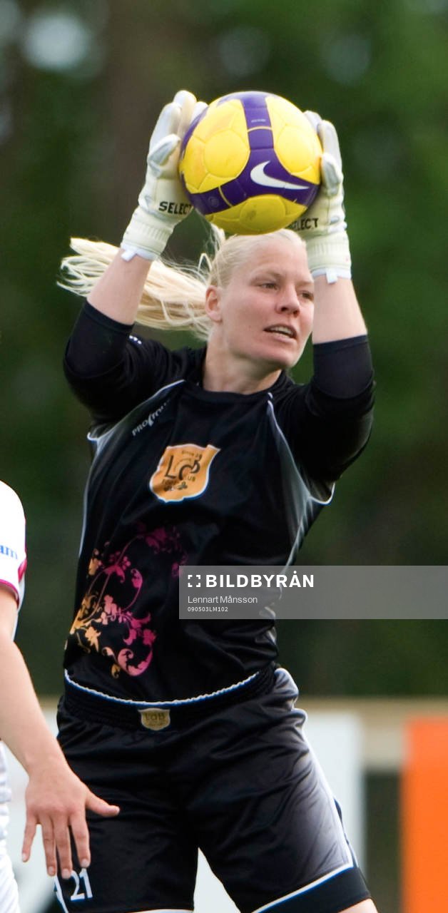 Tine Cederkvist Viskaer, Målvakt