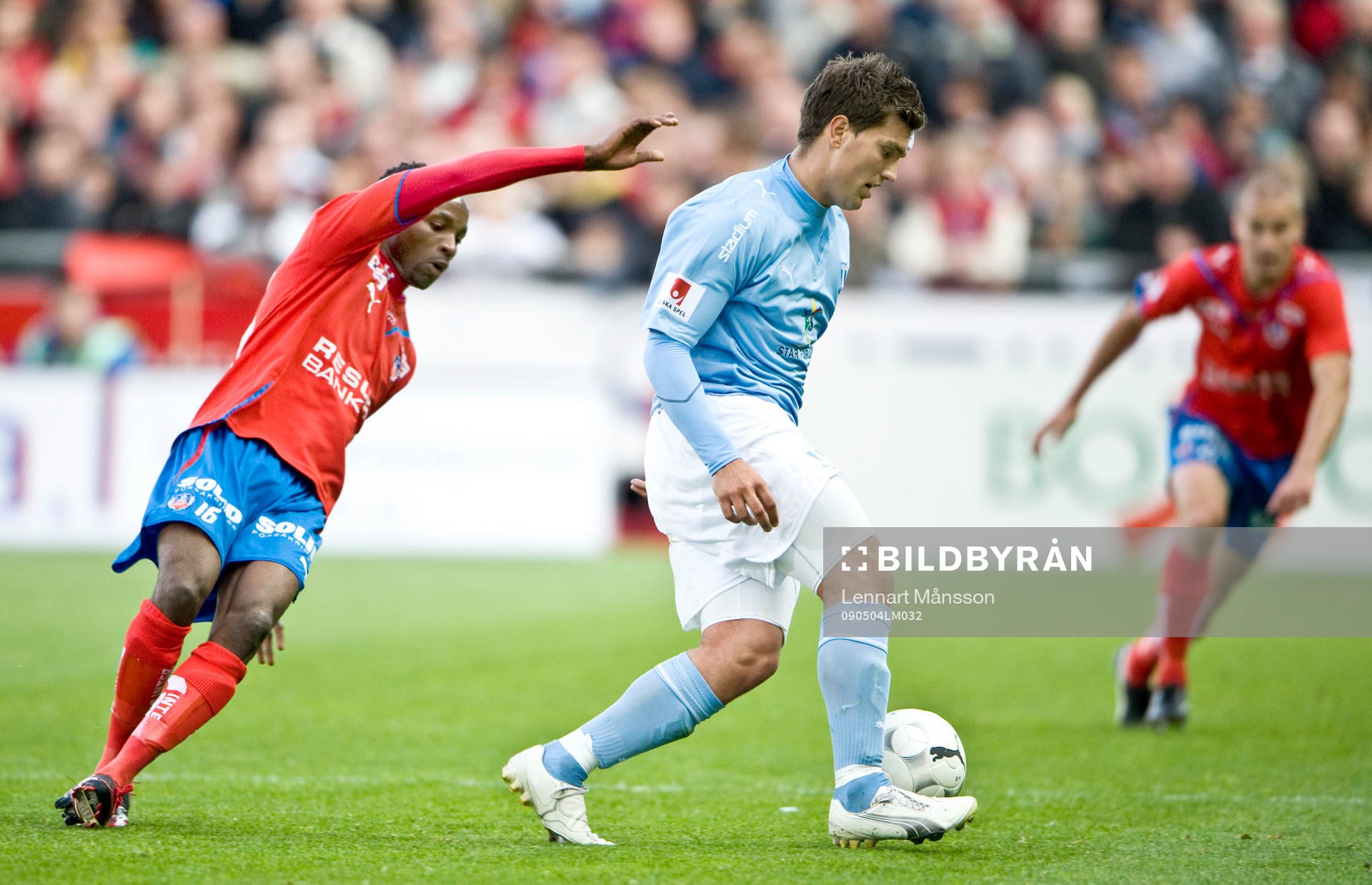 René Makondele, Helsingborg och Labinot Harbuzi, Malmö
