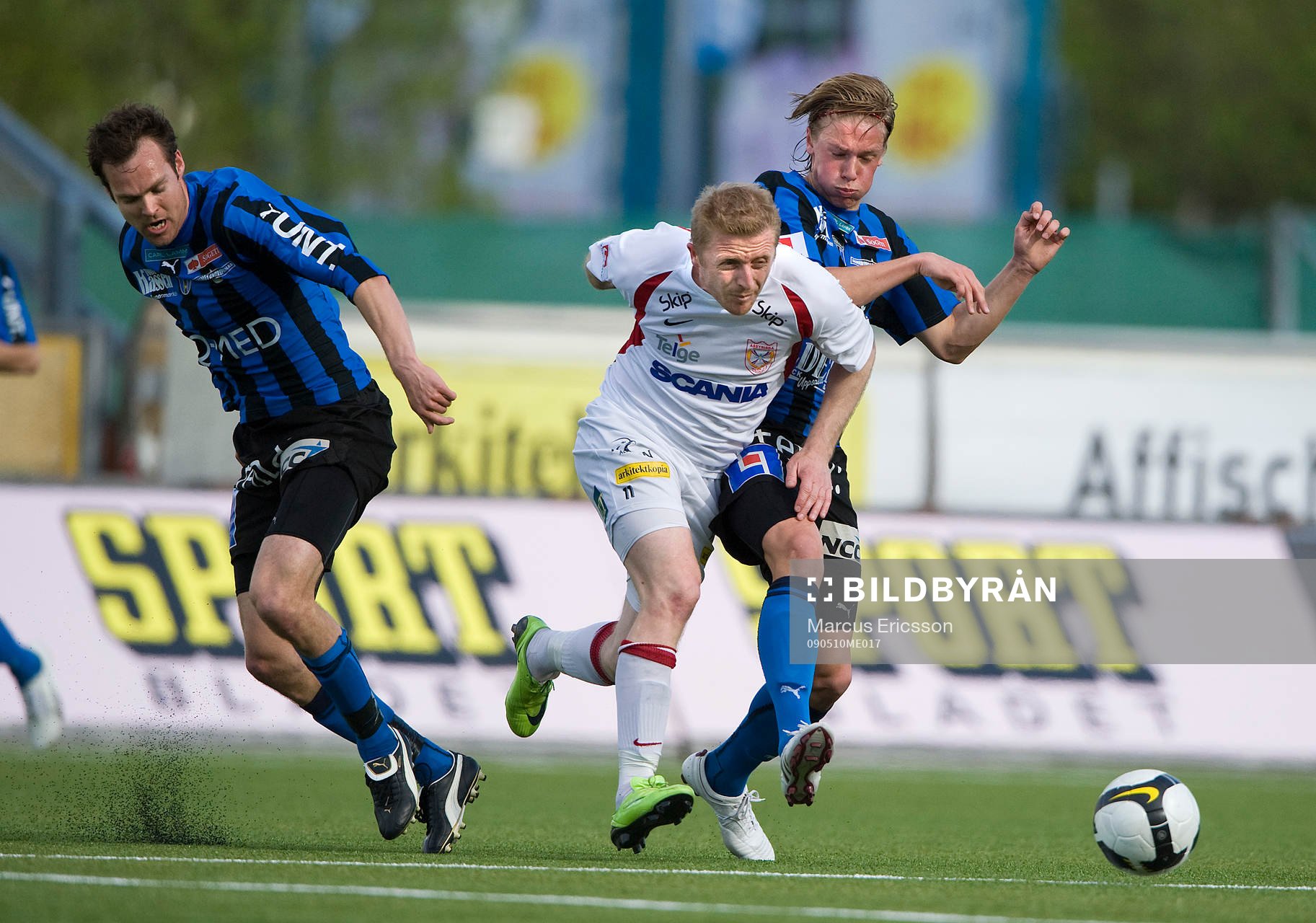 Xhevdet Llumnica, Assyriska slår sig fram