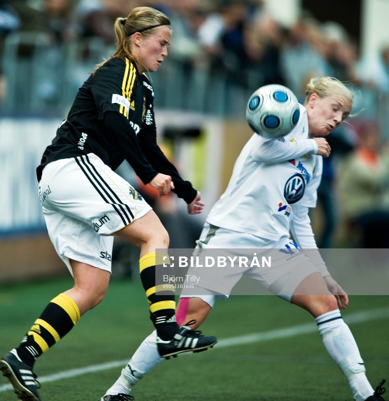 Emma Lindqvist, AIK och Anna Paulson, Umeå