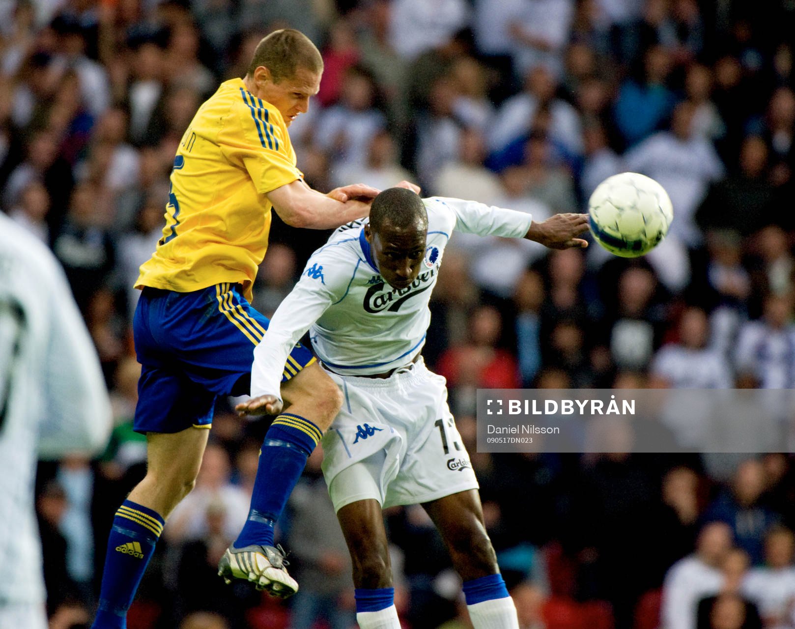 Jon Jönsson, Bröndby och Atiba Hutchinson, Köpenhamn