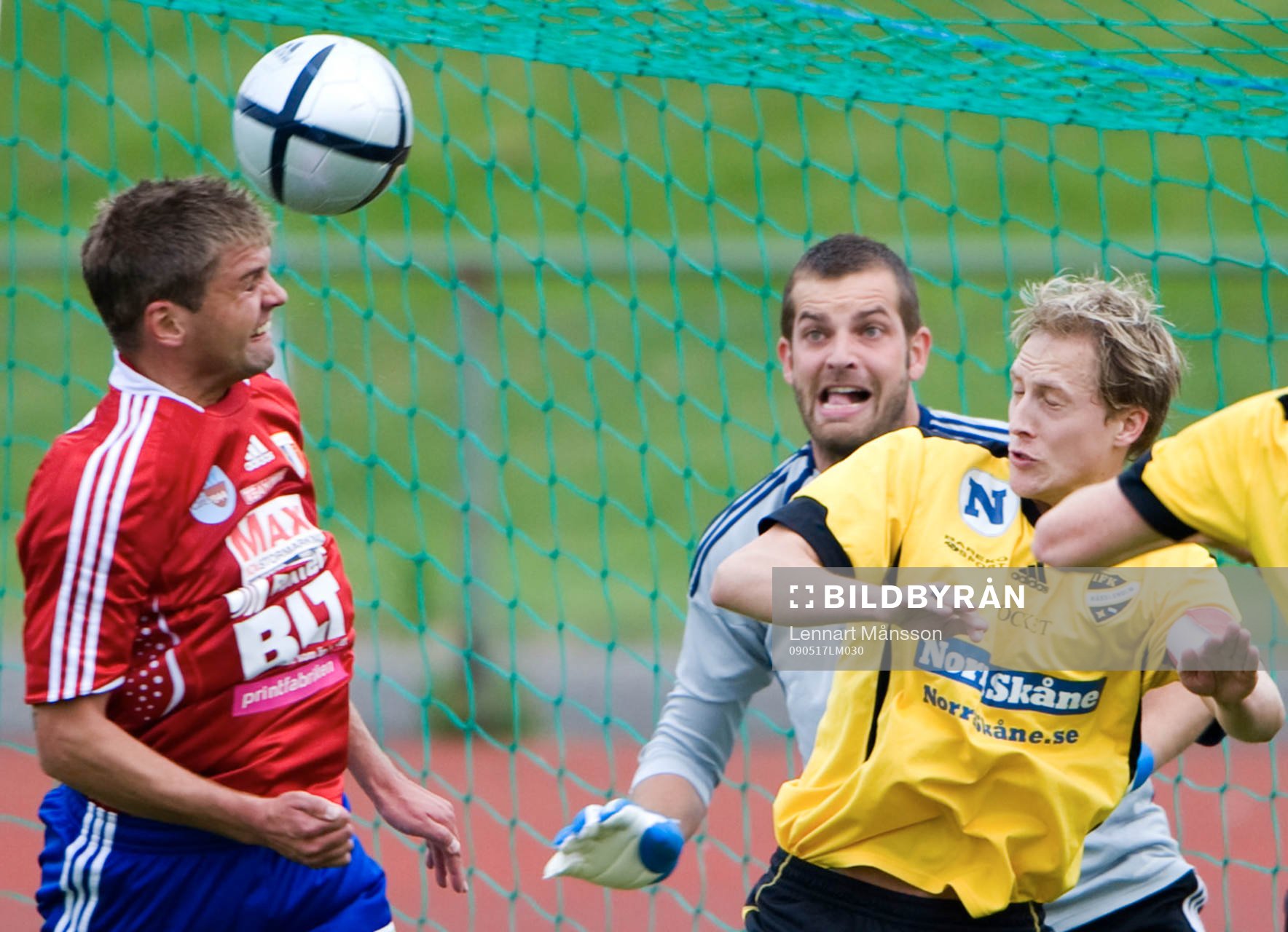 0-2, Pierre Nilsson nickar förbi Joel Ringström,