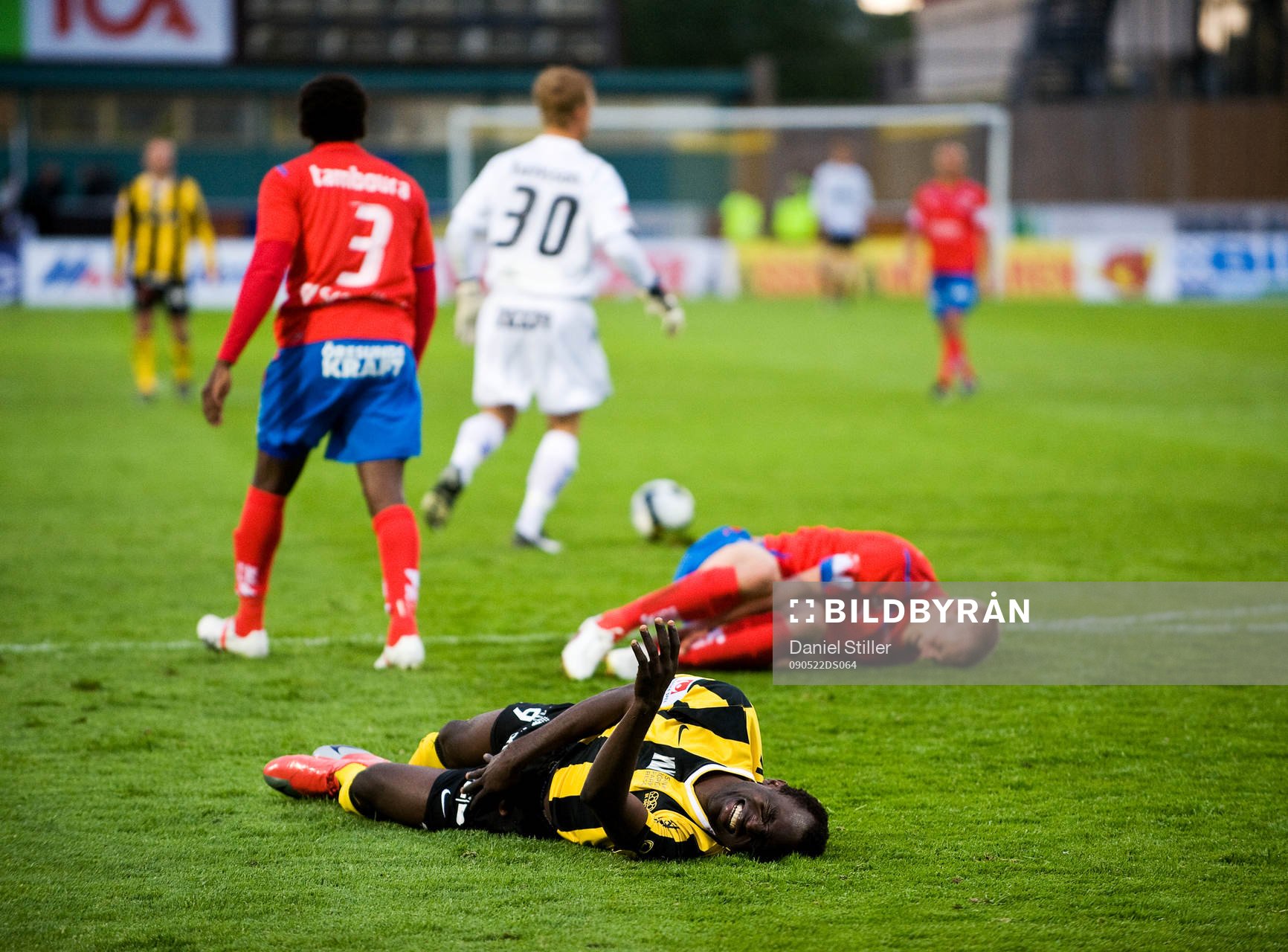 John Chibuike, Häcken, skadar sig i slutet av matchen