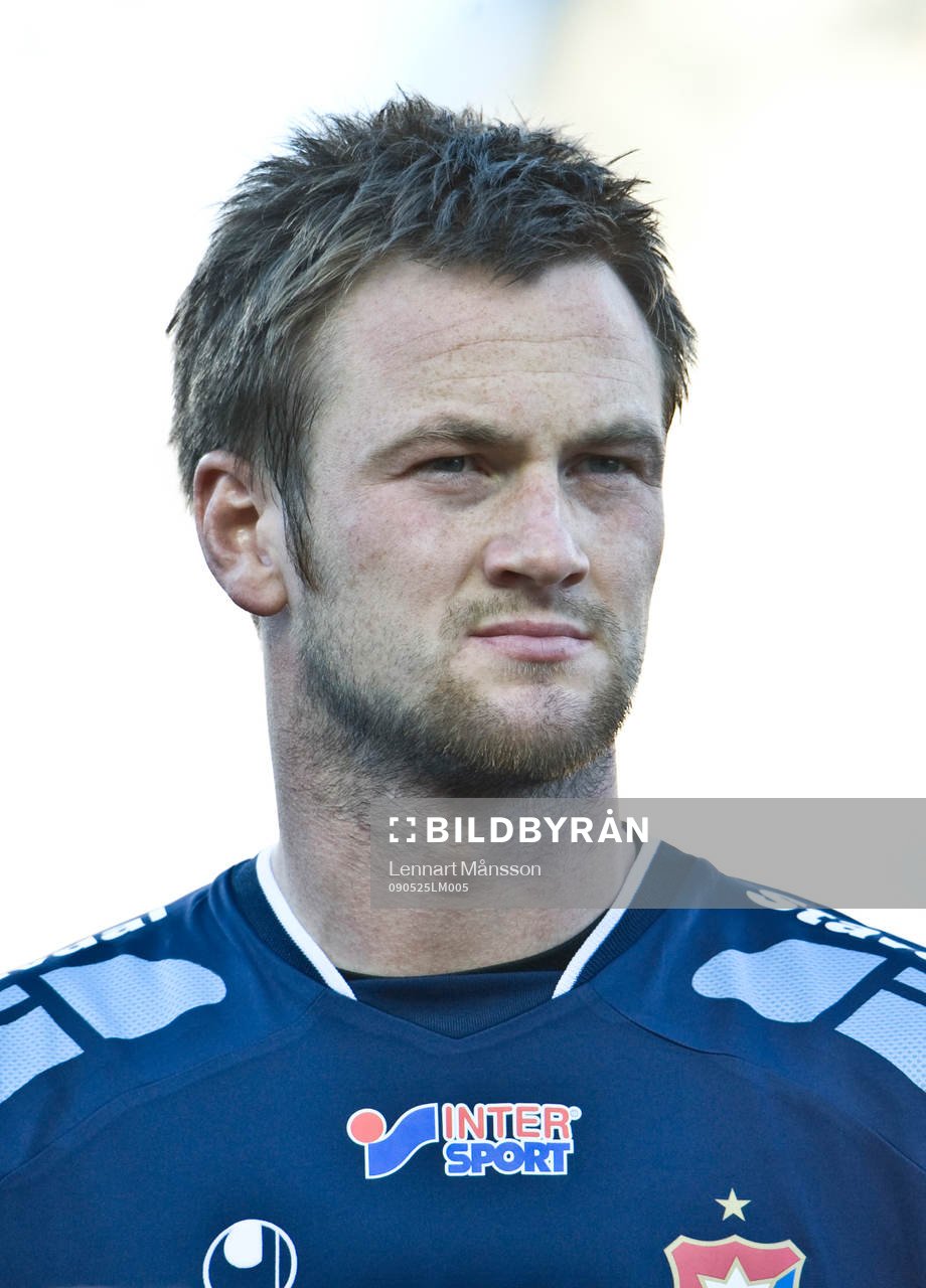 Dennis Jonsson, porträtt